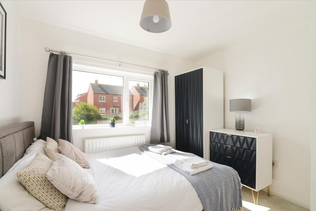 Alderton House - Spacious 3 Bed With Parking Nottingham Esterno foto