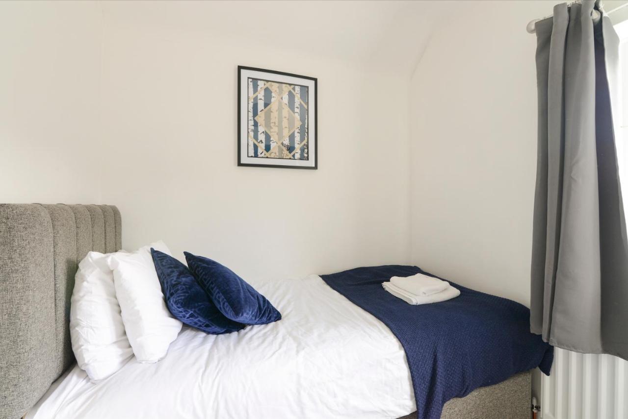 Alderton House - Spacious 3 Bed With Parking Nottingham Esterno foto